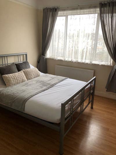 Spacious Double bedroom for Rent! Main Photo