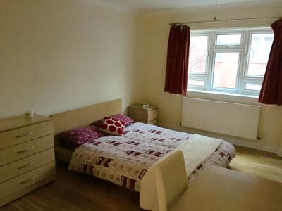 1 Large Double Room in Bayswater! W2 Main Photo
