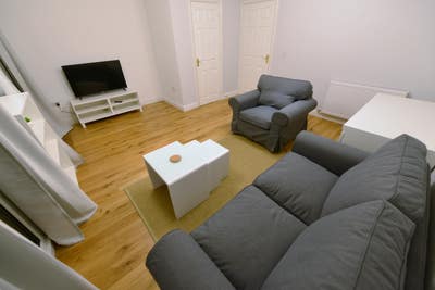 3 bedroom house share Main Photo