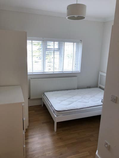 Large Studio Flat  Main Photo