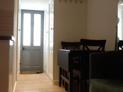  Annexe with own kitchenette and bathroom. Mon-Fri Main Photo