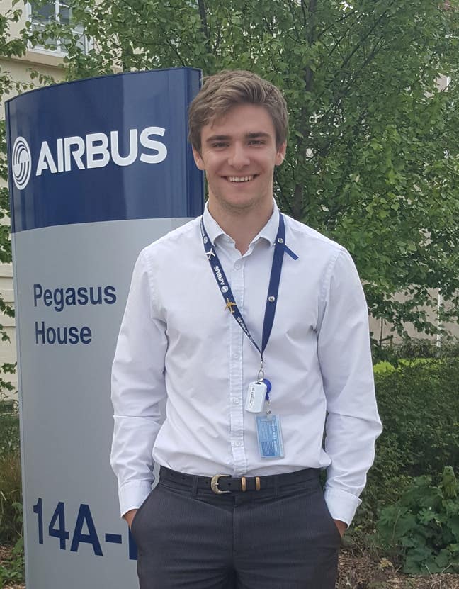 Room in friendly household Main Photo