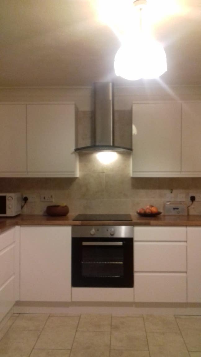 Room in a large detached House Main Photo