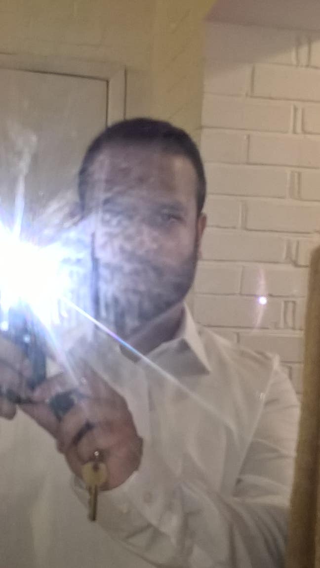 Hi! Looking for a room in a house/flat share Main Photo