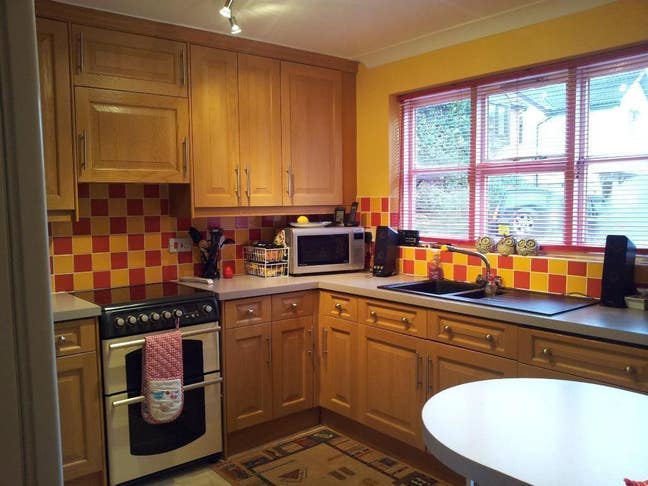 1 Large Double En-Suite (Ev Charging) Main Photo