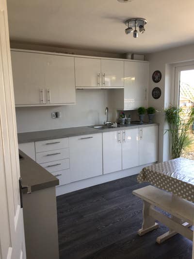 ⛷🐶 house of professionals  (AWE)   long/short Main Photo