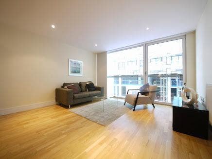 Canary Wharf – 1 Bedroom Flat Main Photo