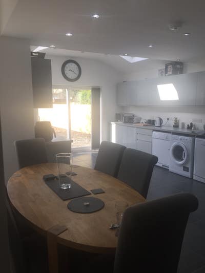 Lovely double room (Mon - Fri) Main Photo