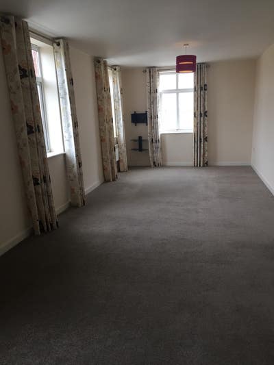 Large and spacious two bed flat to rent  Main Photo