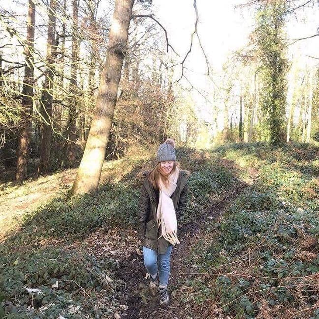 Hi, im a mature student looking for a calm an... Main Photo