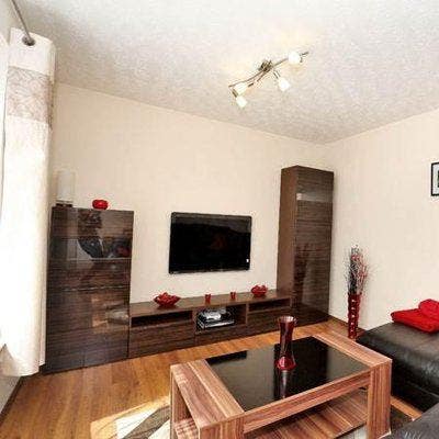 Modern City Centre with Double room & Parking Main Photo