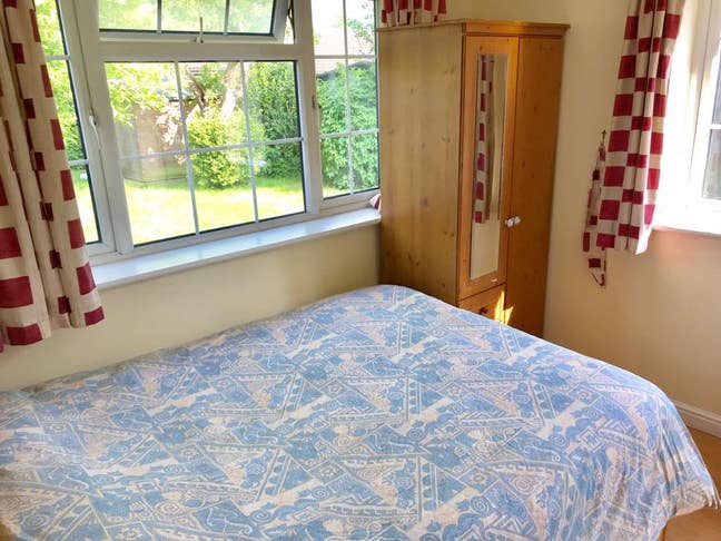 1 Double room in Shared annex with one male Main Photo