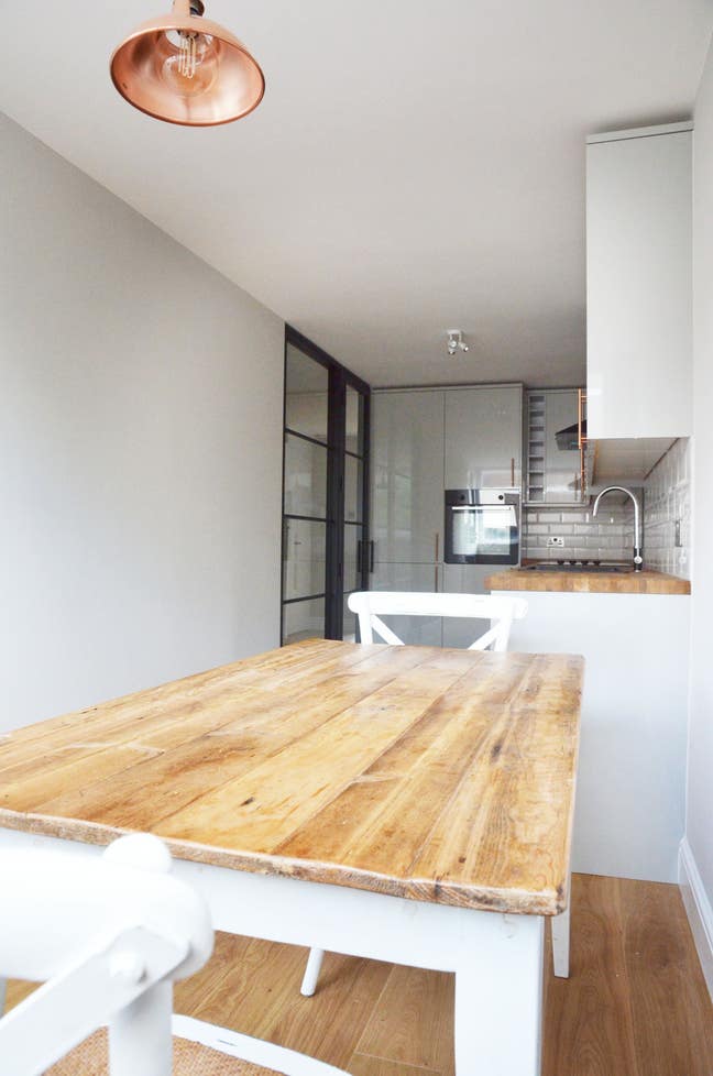 *Beautifully Refurbished Flat with Living Room* Main Photo