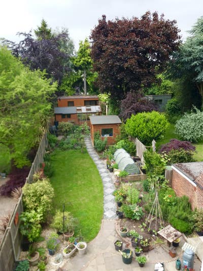 Large room, ensuite & separate personal kitchen  Main Photo