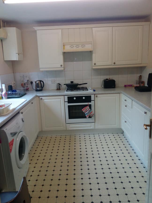 Double spacious en-suite room  Main Photo