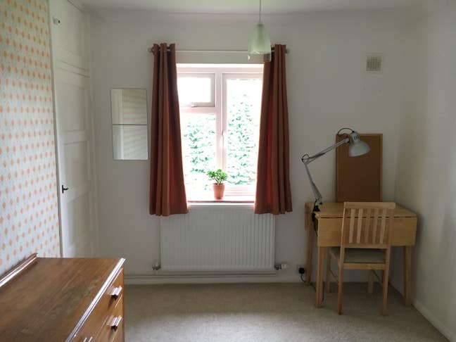 Double room close to the train station  Main Photo