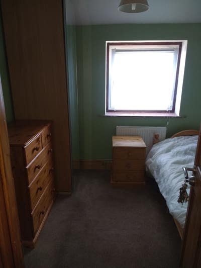 Single room to let Main Photo