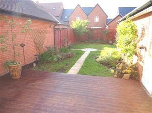 Friendly & Clean Share- Hatfield Business Park Main Photo