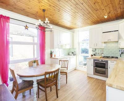Holistic house seeks a calm & friendly person Main Photo