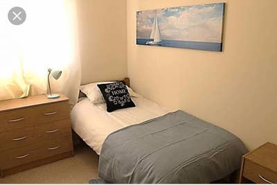 Double Rooms Admirals Way Andover Main Photo