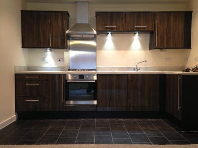 Ensuite Bedroom Mcr Airport Piccadilly Heald Green Main Photo