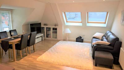 Large double en-suite room available immediately  Main Photo