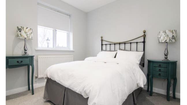 1 Double Avalable Stunning home Main Photo