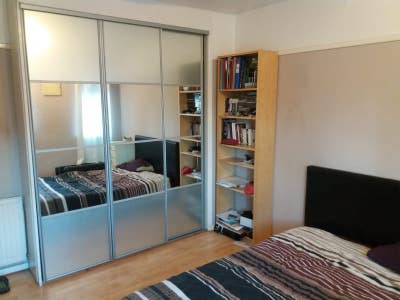 Professional Large Double Available   Main Photo