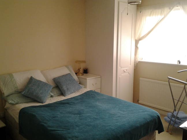 Mon to Friday let, large double with own bathroom Main Photo