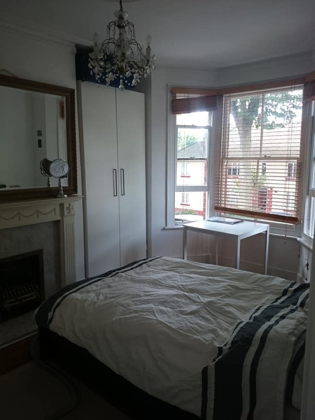 Lovely double room In South Acton.First Floor Main Photo