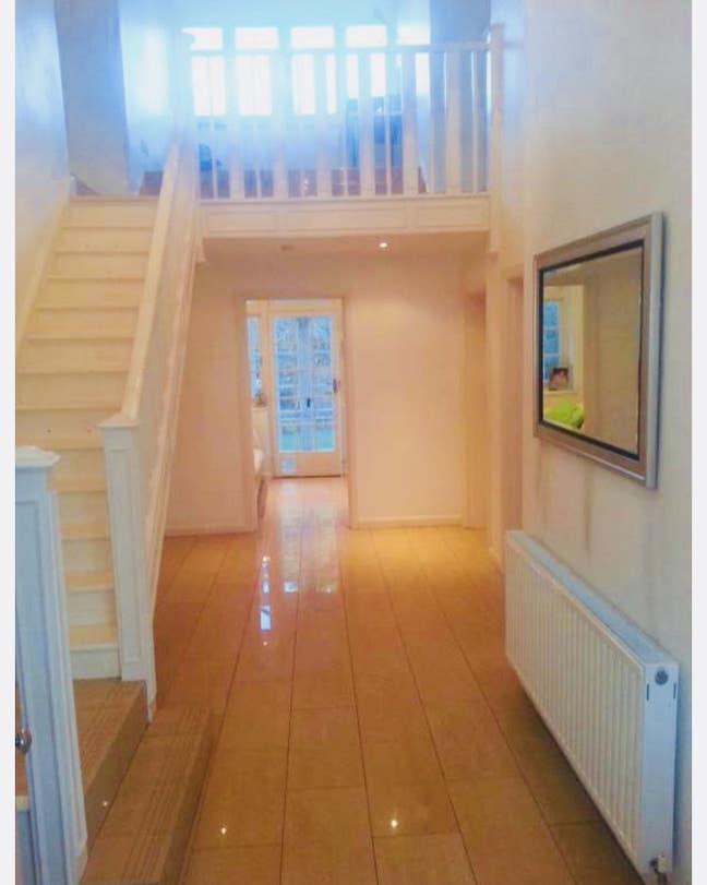 SAFE-GUIET house 5 minutes walk to station  Main Photo