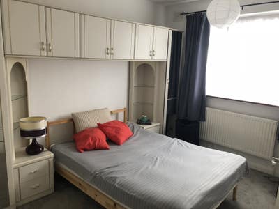 Hanger lane, Alperton station. Lovely douple room Main Photo