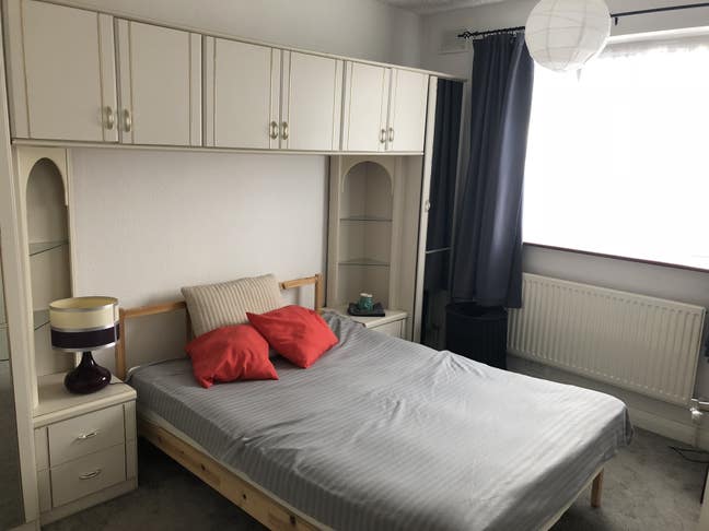 Hanger lane, Alperton station. Lovely douple room Main Photo
