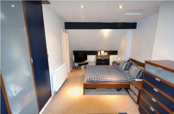  All Inclusive Double Rooms close to Media City Main Photo
