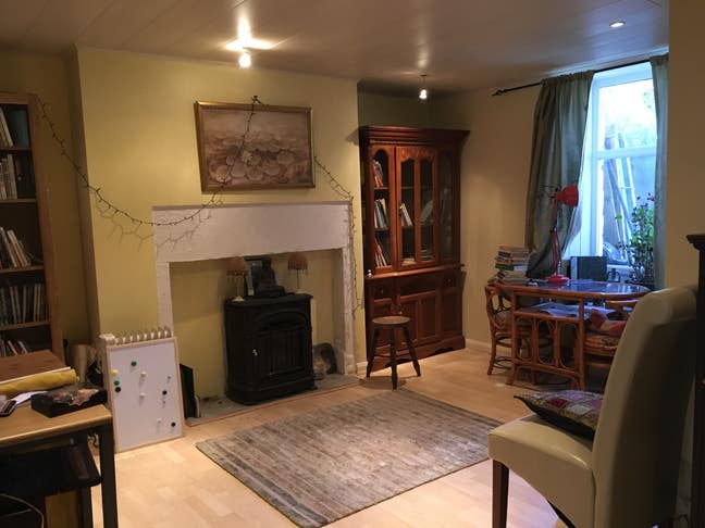 Self-contained flat, own entrance, lounge, kitchen Main Photo
