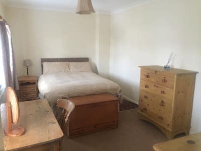 1 double bedroom for rent 5 min walk to town centr Main Photo