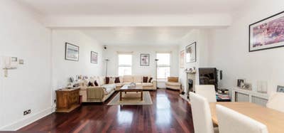 New ensuite available in large 3 bed nr Chelsea  Main Photo