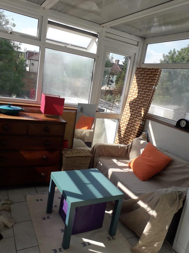 One huge room on it's own floor. Main Photo