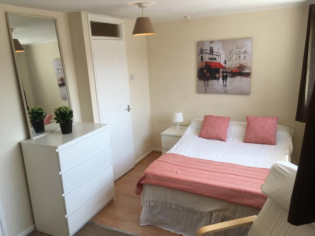 Ensuite double room in nice shared house Main Photo