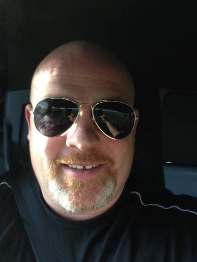 Professional Male seeks a double room Main Photo