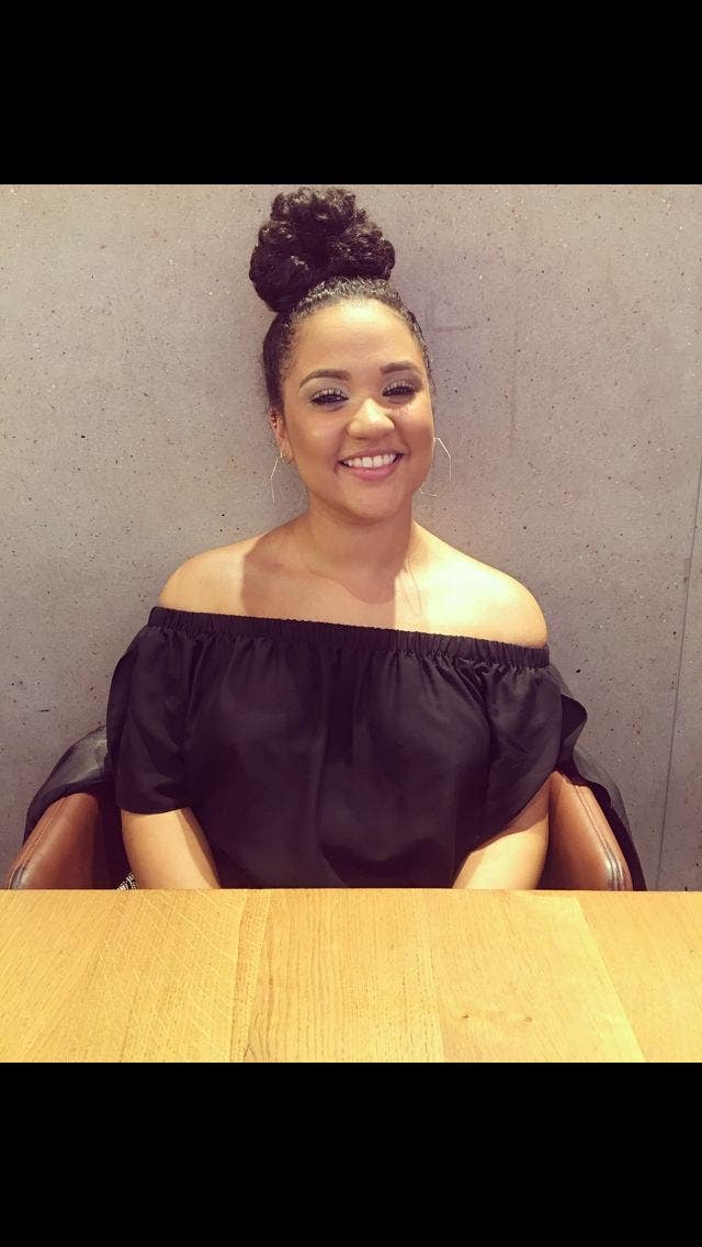 Professional Female seeks a double room Main Photo