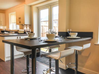 Friendly House - Ensuite Room Main Photo