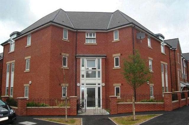 Single Ensuite Room in Hulme Near  Uni.(No Deposi) Main Photo