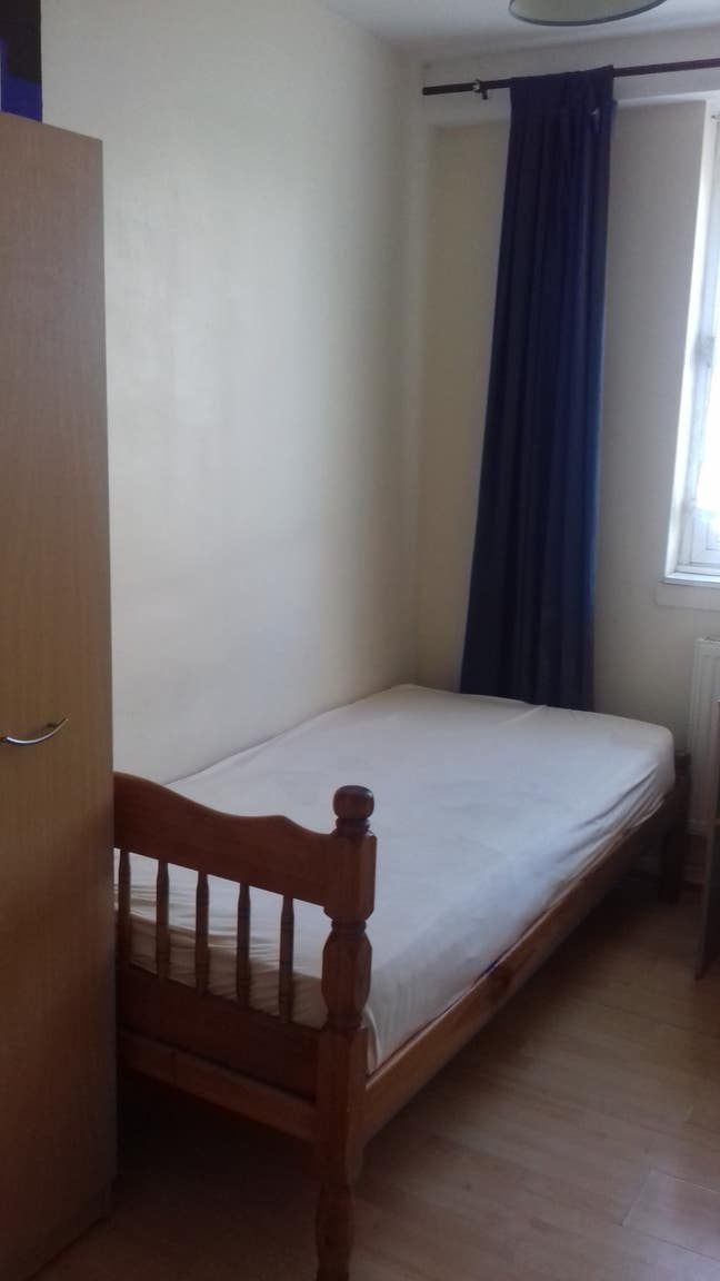Single Room in a Family House To Let, Bethnalgreen Main Photo