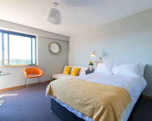 Lux 7 floor central/river private estate Main Photo