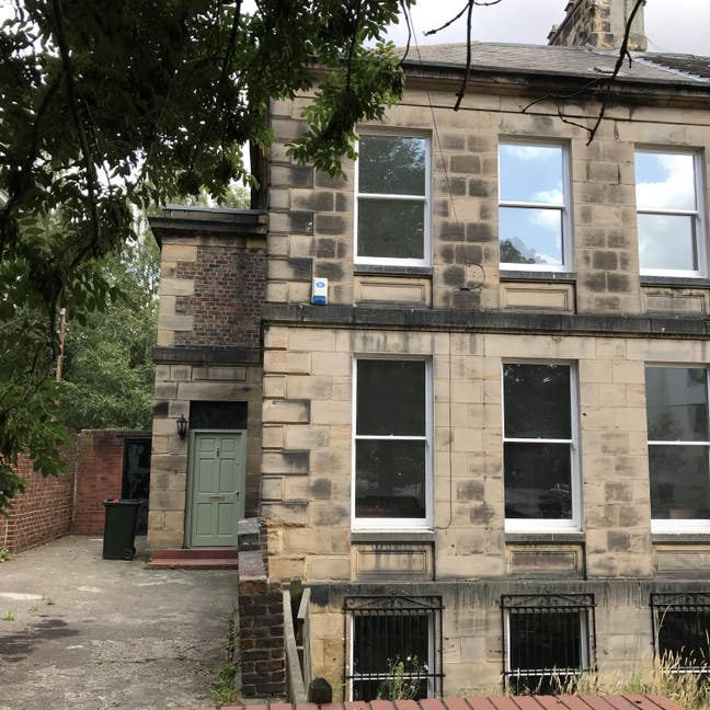Single Room in Big Georgian House in Summerhill  Main Photo