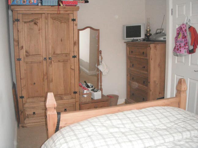 Double room to let in Sandown with sky TV Main Photo