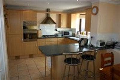Best Houseshare in Freshbrook SN5 - &pound;50 Deposit! Main Photo