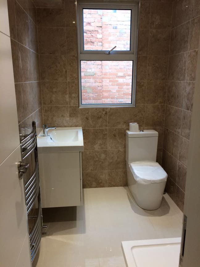 Double and En-Suite Rooms All Included!   Main Photo
