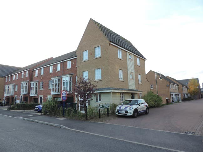 💖 Large Hampton room, en-suite with bath 💖 Main Photo